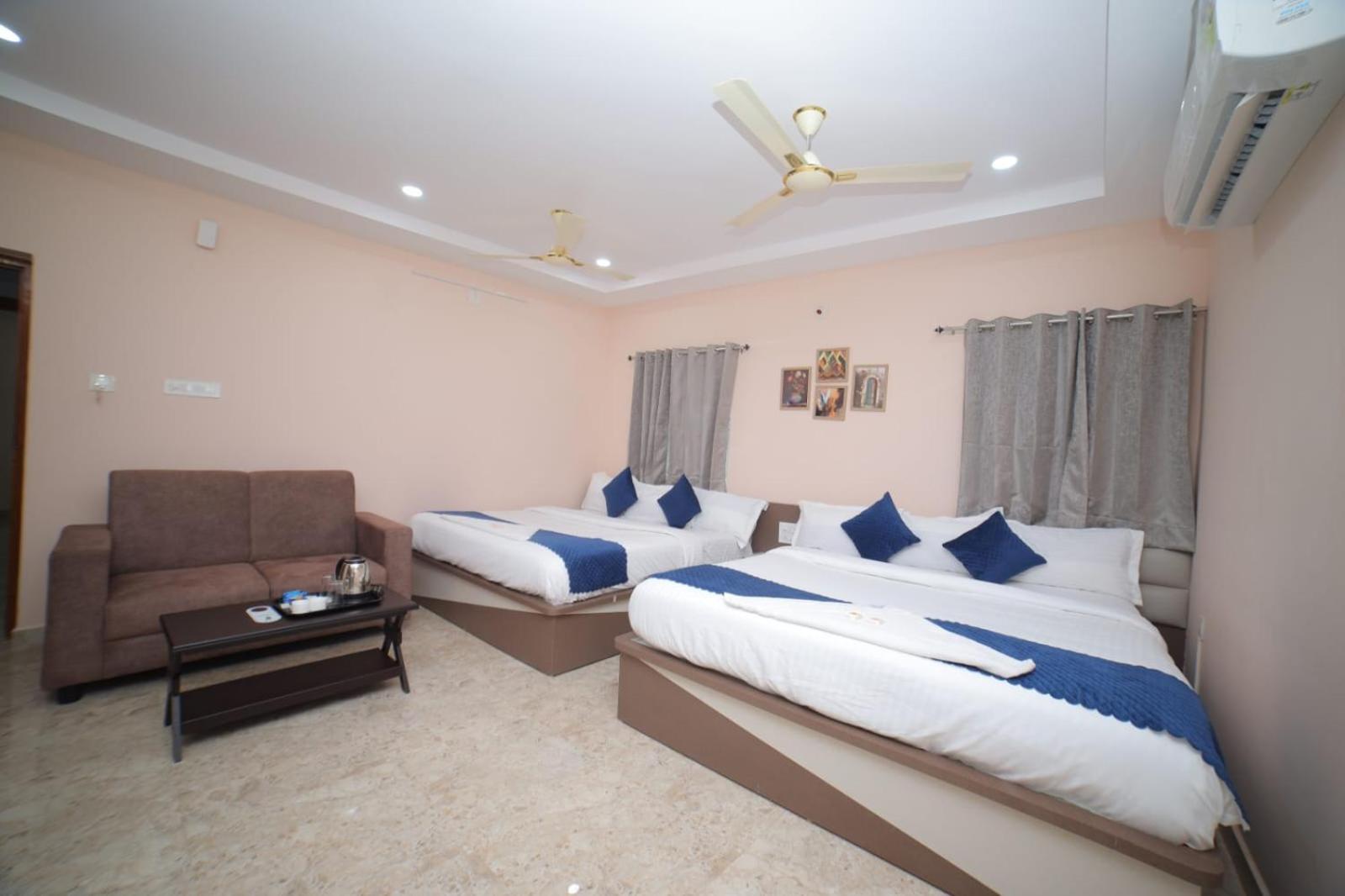 Sri Ganesh Grand Hotel Tirupati Luaran gambar