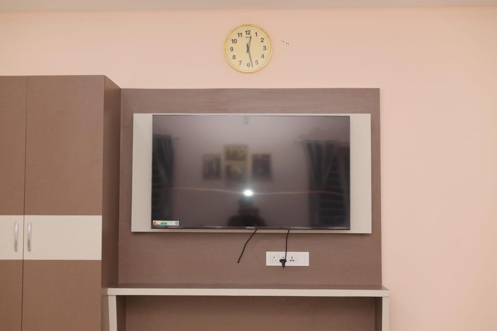 Sri Ganesh Grand Hotel Tirupati Luaran gambar