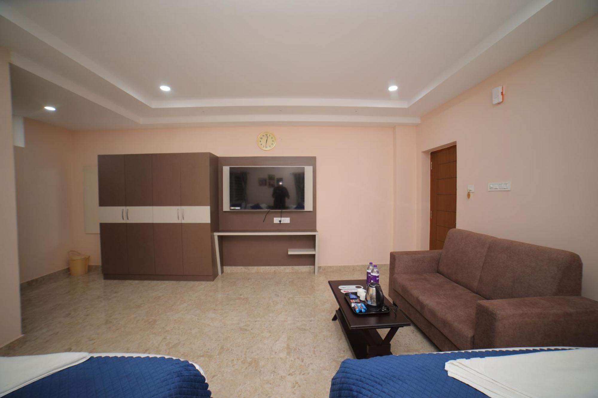 Sri Ganesh Grand Hotel Tirupati Luaran gambar